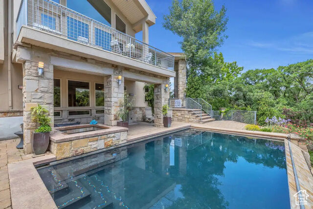 Property Photo:  2548 E Dimple Dell Rd  UT 84092 