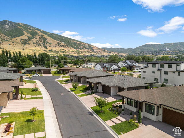 Property Photo: 1252 E Corner View Ct UT 84020