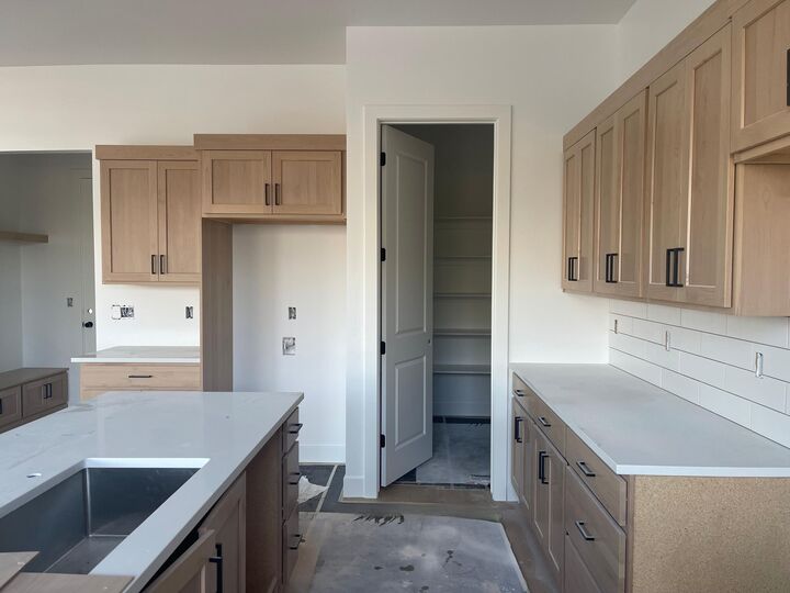 Property Photo: 403 N 200 E UT 84745