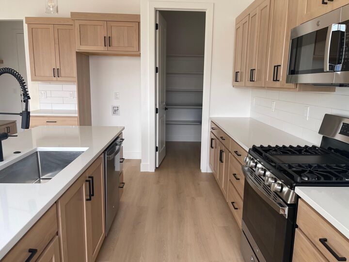 Property Photo: 403 N 200 E UT 84745