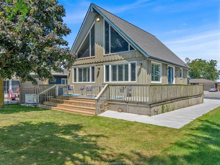 Property Photo: 770 Point Pelee Dr ON N8H 3V4