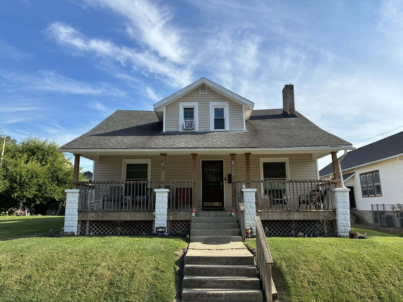 Property Photo: 1009 W High Street OH 45506