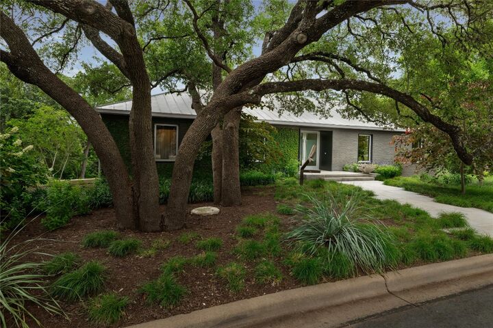 Property Photo: 2908 Scenic Drive TX 78703