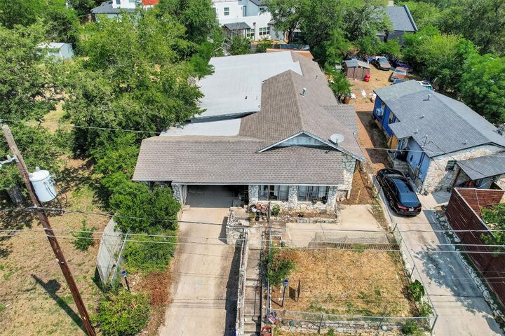 3810 E 16th Street E  Austin TX 78721 photo