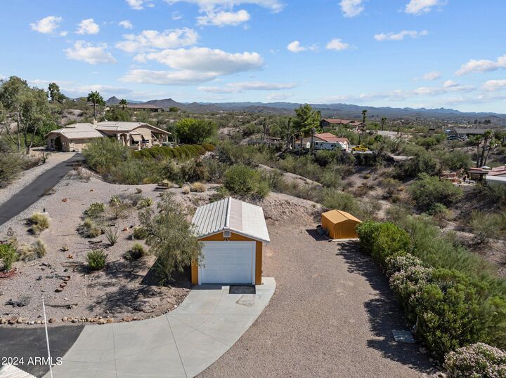 Property Photo:  1216 Easy Street  AZ 85390 
