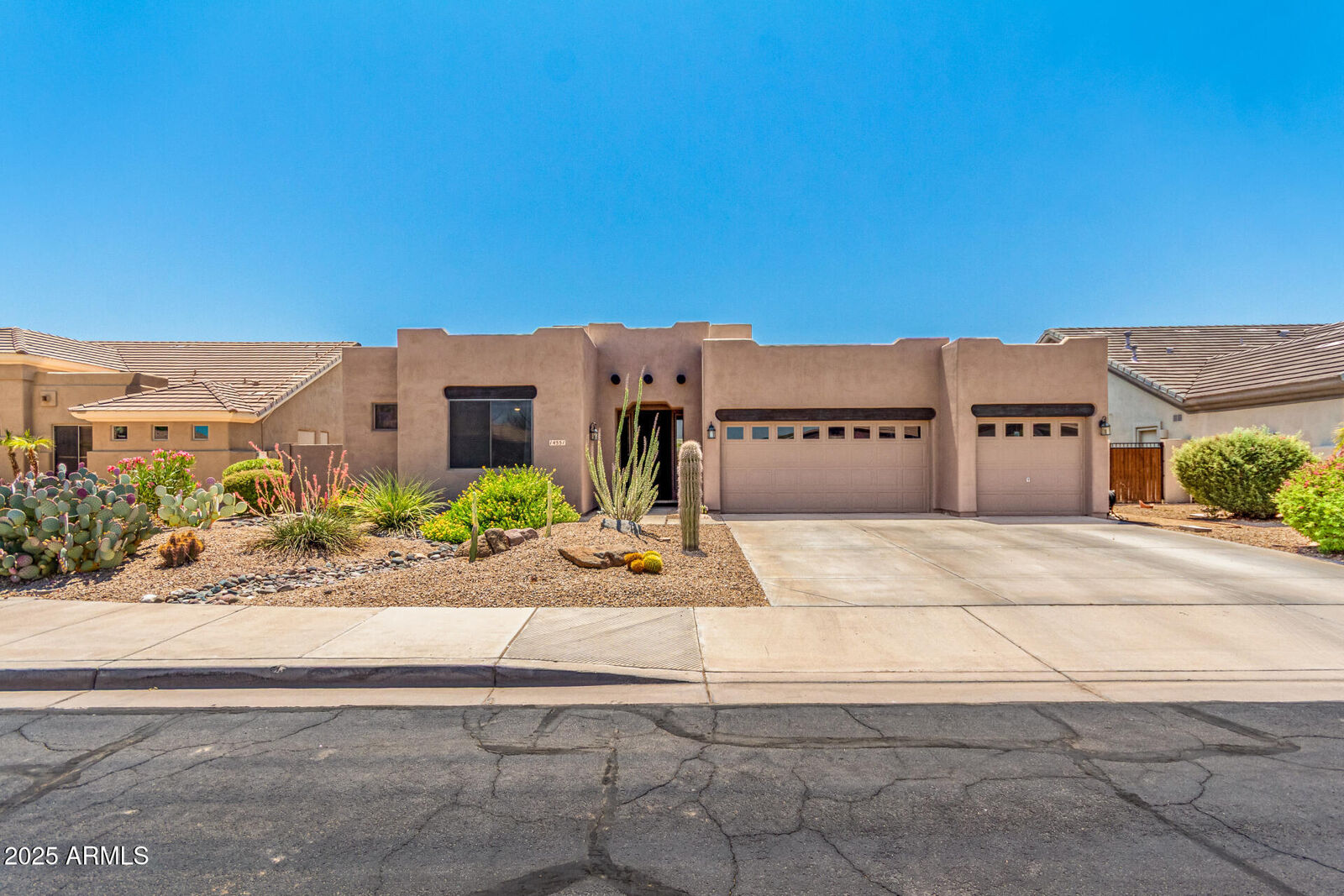 Property Photo: 14551 W Columbus Avenue AZ 85395