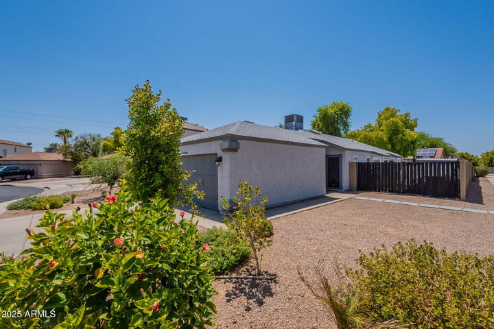 Property Photo:  24638 N 40th Lane  AZ 85310 