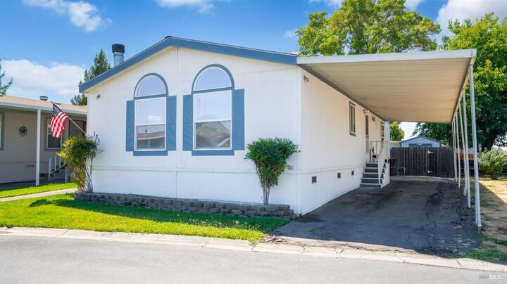 Property Photo:  131 Del Paso Drive  CA 95687 