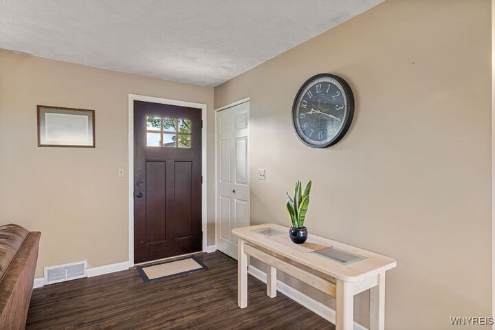 Property Photo: 1711 Youngstown Wilson Road NY 14174