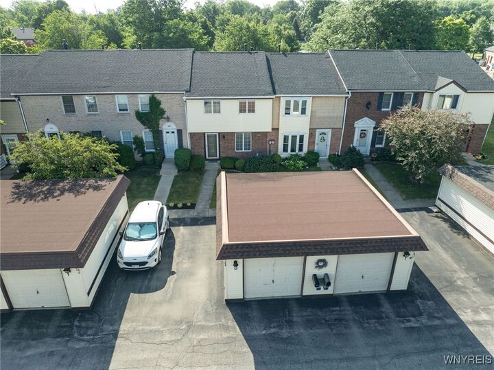 Property Photo:  144 Stepping Stone Lane  NY 14127 