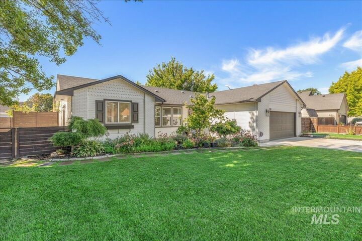 Property Photo: 2111 Demar Pl ID 83651
