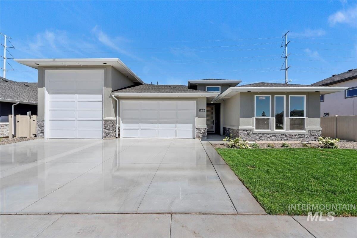 Property Photo:  1122 W Tida  ID 83646 