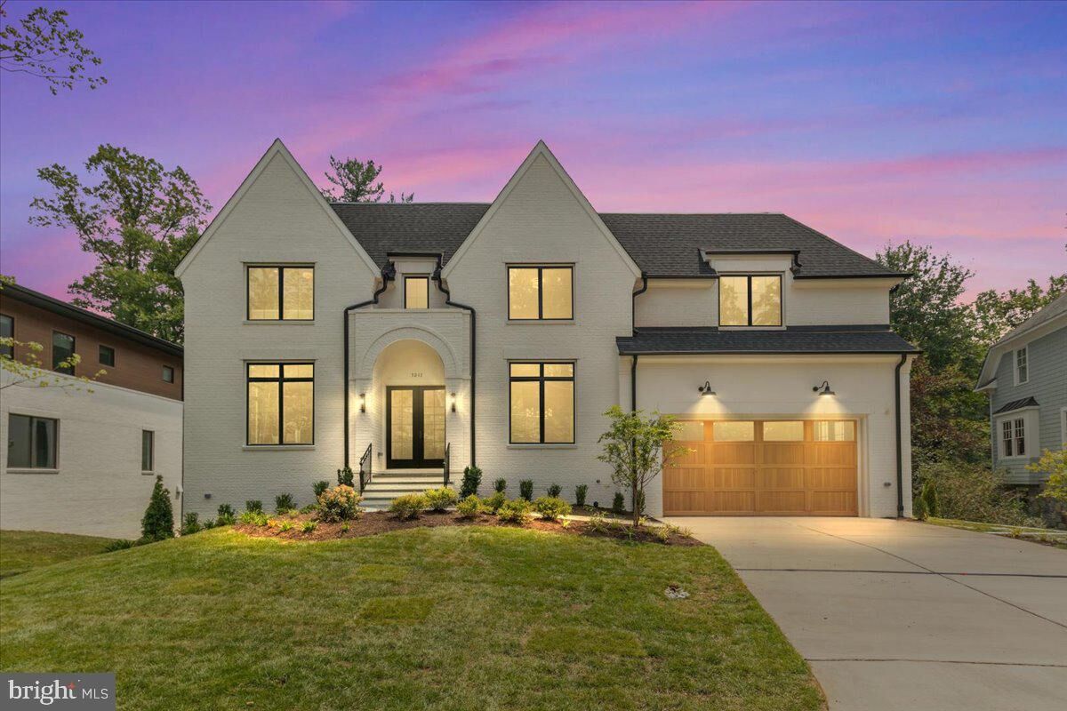 Property Photo: 7011 Elizabeth Drive VA 22101