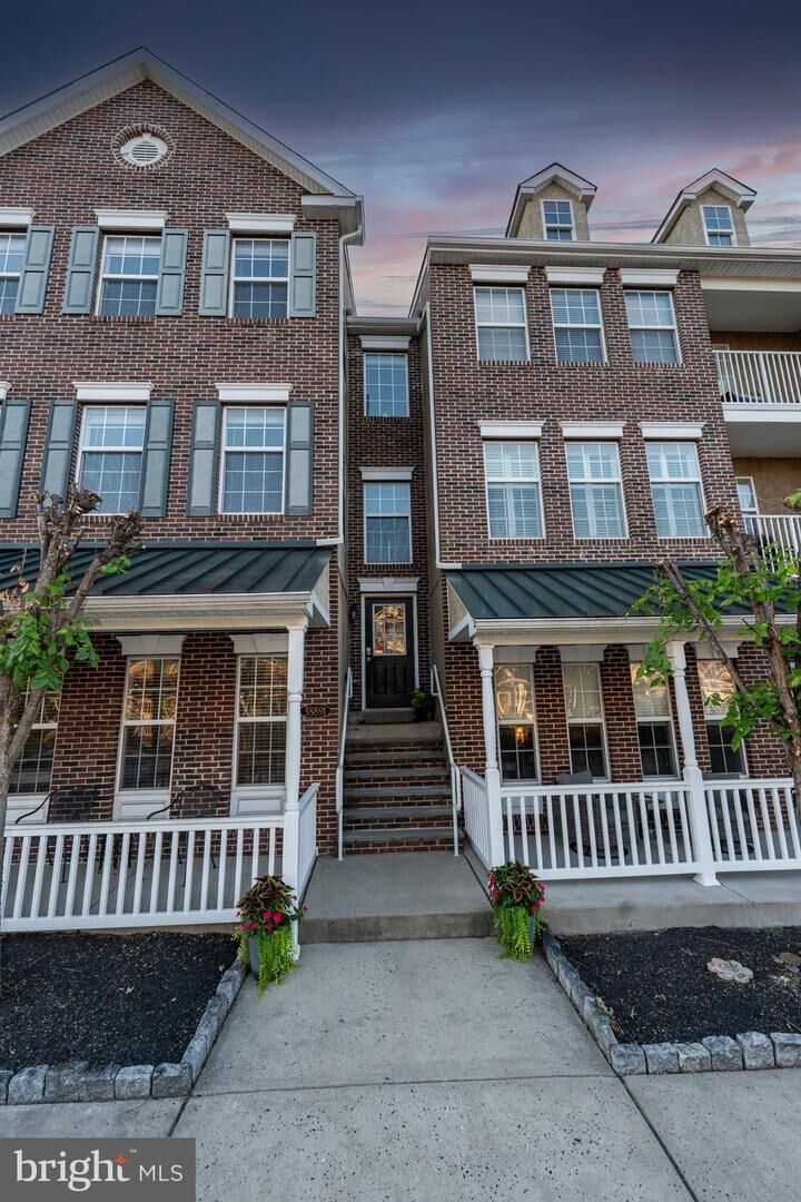 Property Photo: 3889 Ashland Drive C-2 PA 19474