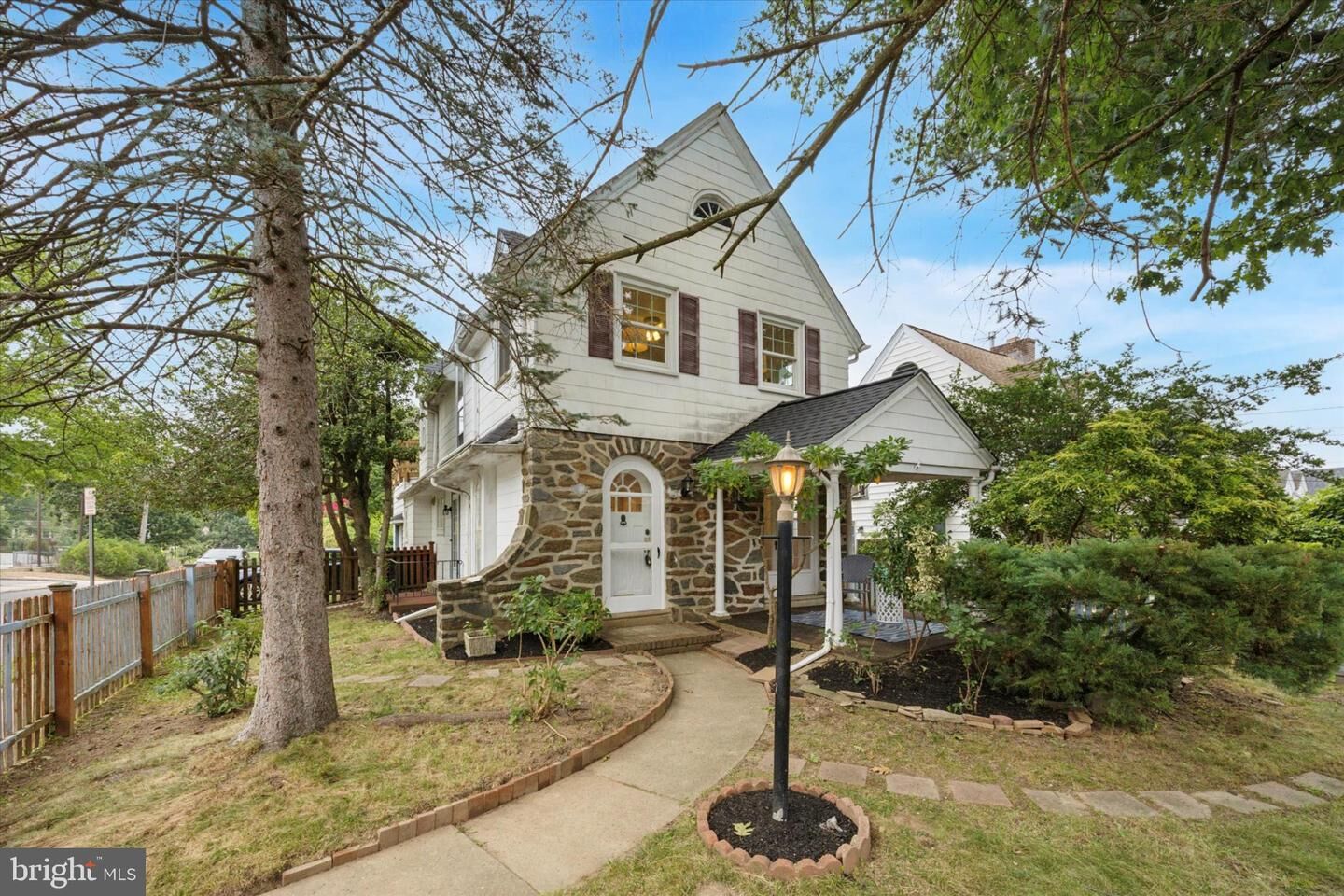 Property Photo: 249 Rock Glen Road PA 19096