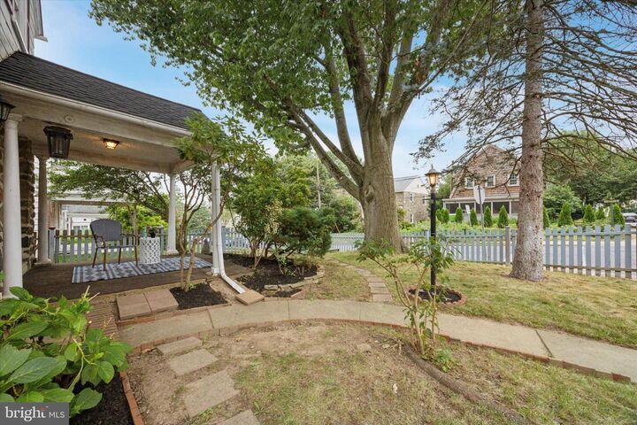 249 Rock Glen Road  Wynnewood PA 19096 photo