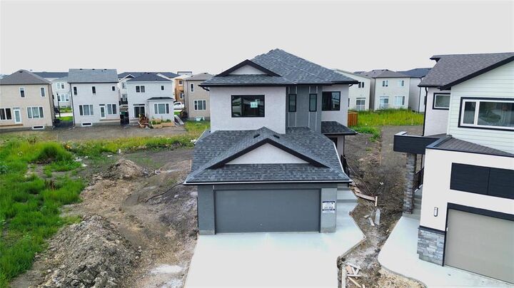 15 Englemann Cove  Winnipeg MB R3Y 2H7 photo