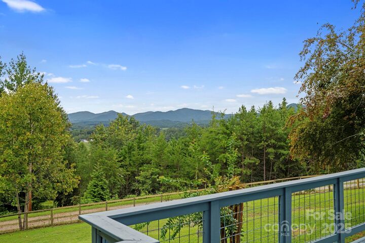 Property Photo: 167 Selby Drive NC 28753