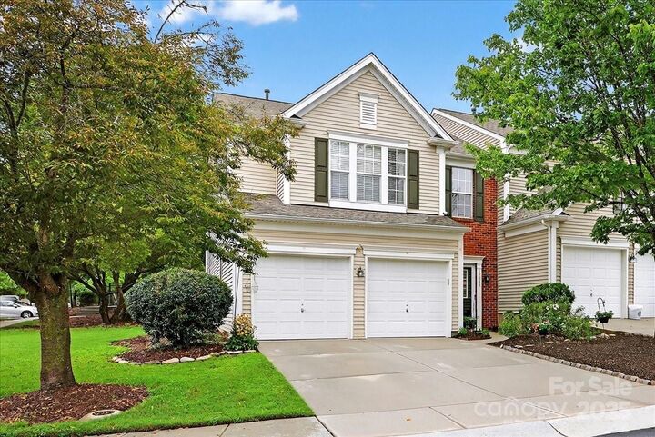 Property Photo: 10044 Blakeney Preserve Drive 161/A NC 28277