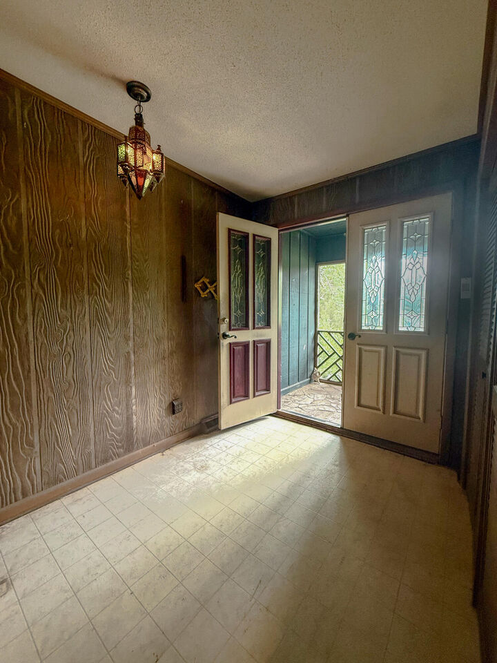 Property Photo: 720 E Erie Avenue SC 29439
