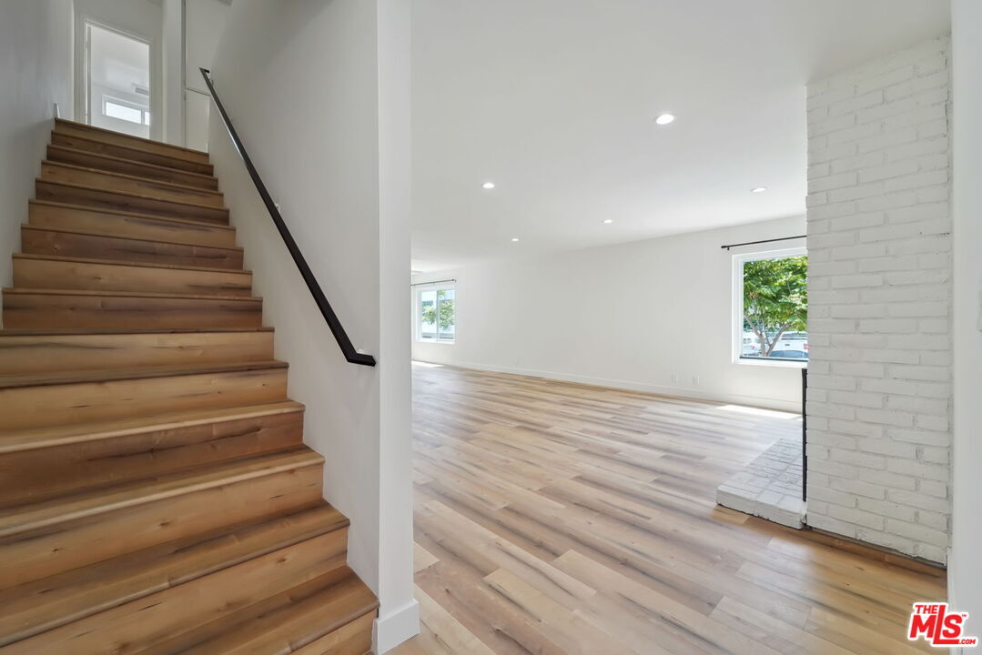 Property Photo:  1133 22nd St  CA 90403 
