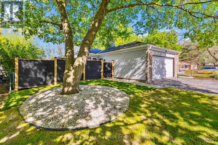 Property Photo: 52 Stuyvesant Place ON N6J 3S9