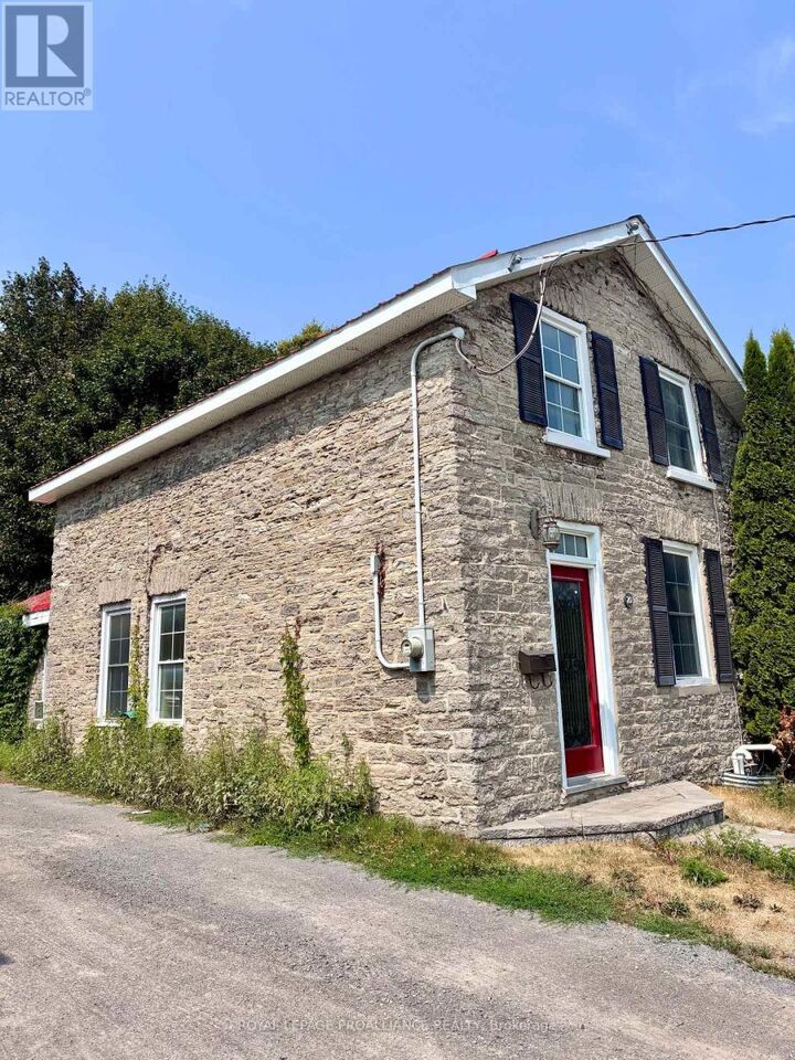 Property Photo:  20 Murney Street  ON K8P 3N6 