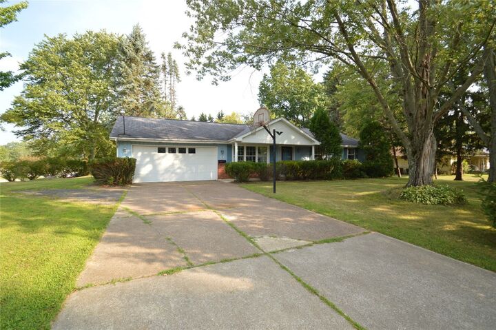 5518 W 50th Street  Millcreek PA 16415 photo