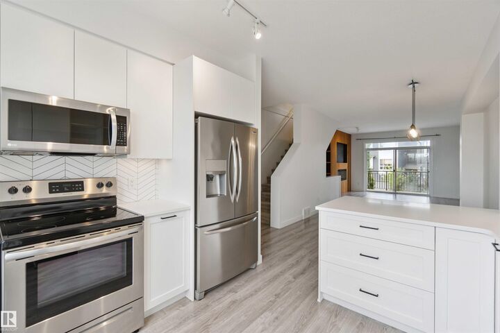 100 Jensen Lakes Boulevard 3  St. Albert AB T8N 7T9 photo
