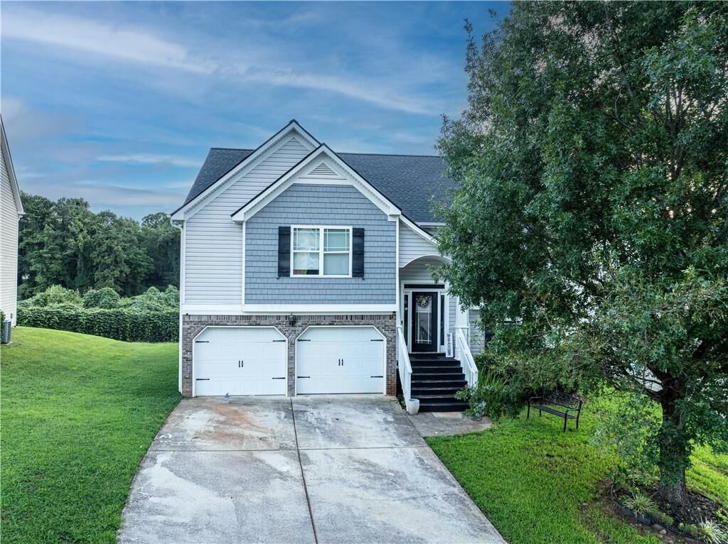 Property Photo: 7095 Littlebrook Way GA 30134