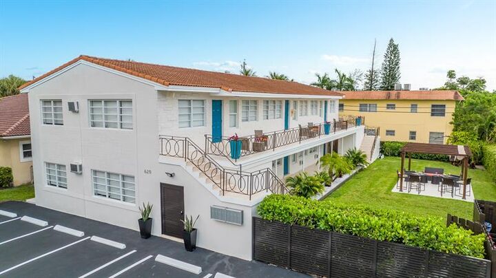 Property Photo:  620 NE 2nd Ct 104  FL 33009 