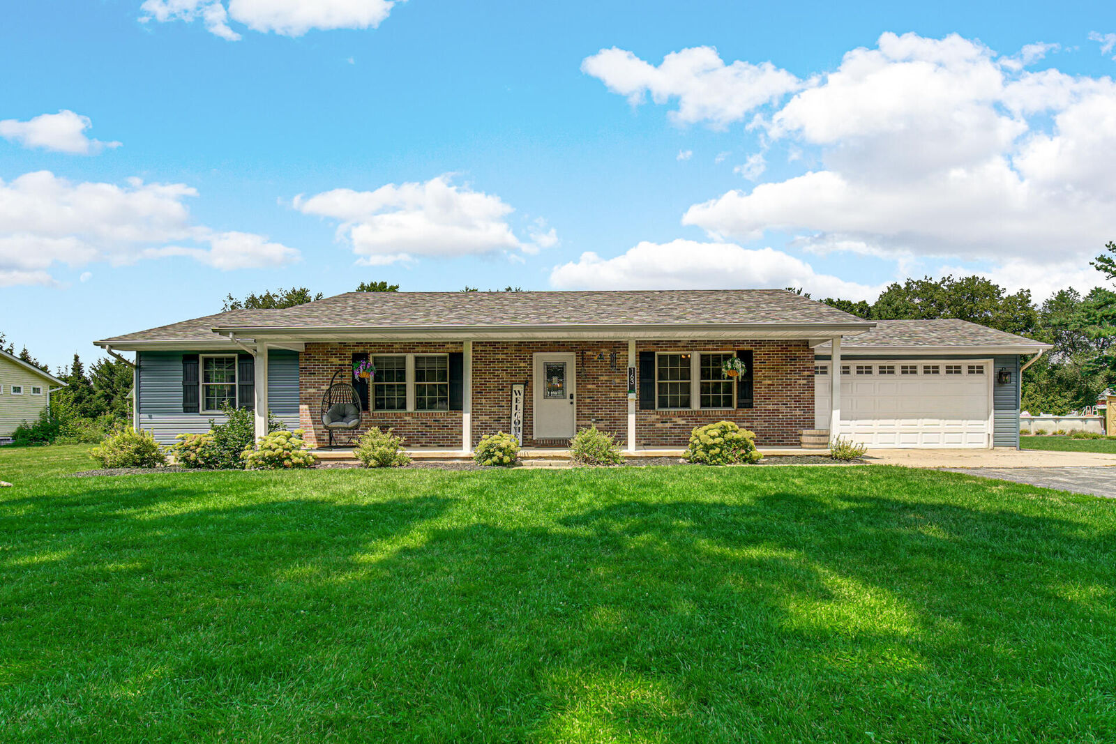 Property Photo: 163 E 400 IN 46383