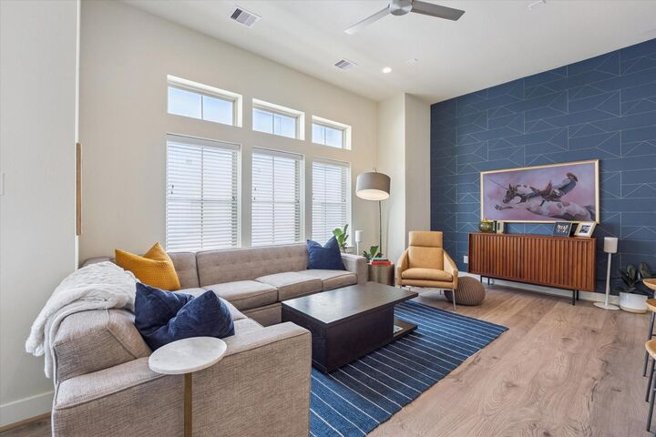 Property Photo: 5209 Allen Street D TX 77007