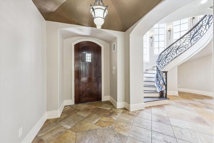 Property Photo: 4916 Linden Street TX 77401