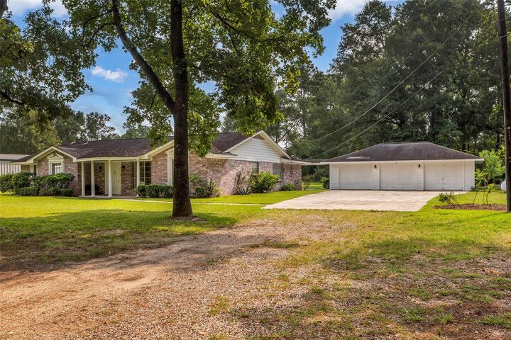 Property Photo: 22481 White Oak Drive TX 77365