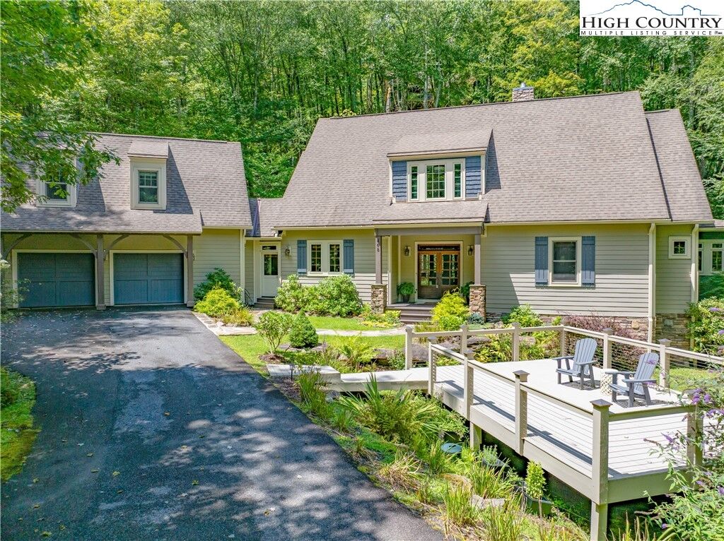 Property Photo:  468 Twin Rivers Drive  NC 28607 