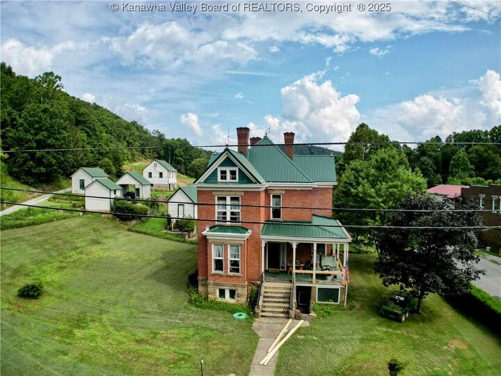 512 Walgrove Road  Elkview WV 25071 photo