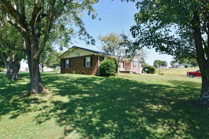 Property Photo: 10916 Ky 57 KY 41189