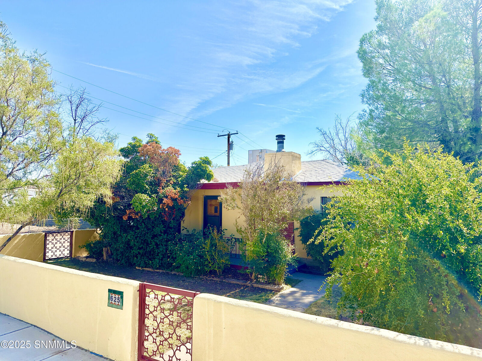 Property Photo:  625 Van Patten Court  NM 88005 