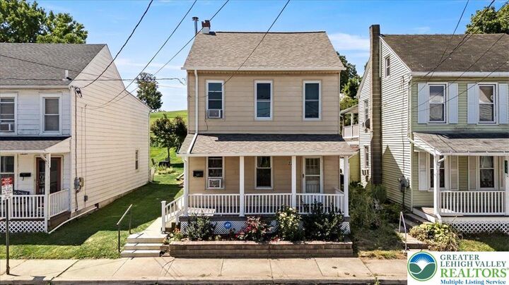 221 Greenwich Street  Kutztown Borough PA 19530 photo