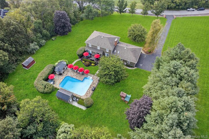 Property Photo:  4 Brandywine Drive  NY 10990 