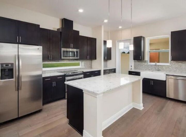 Property Photo:  10073 Peebles Street  FL 32827 