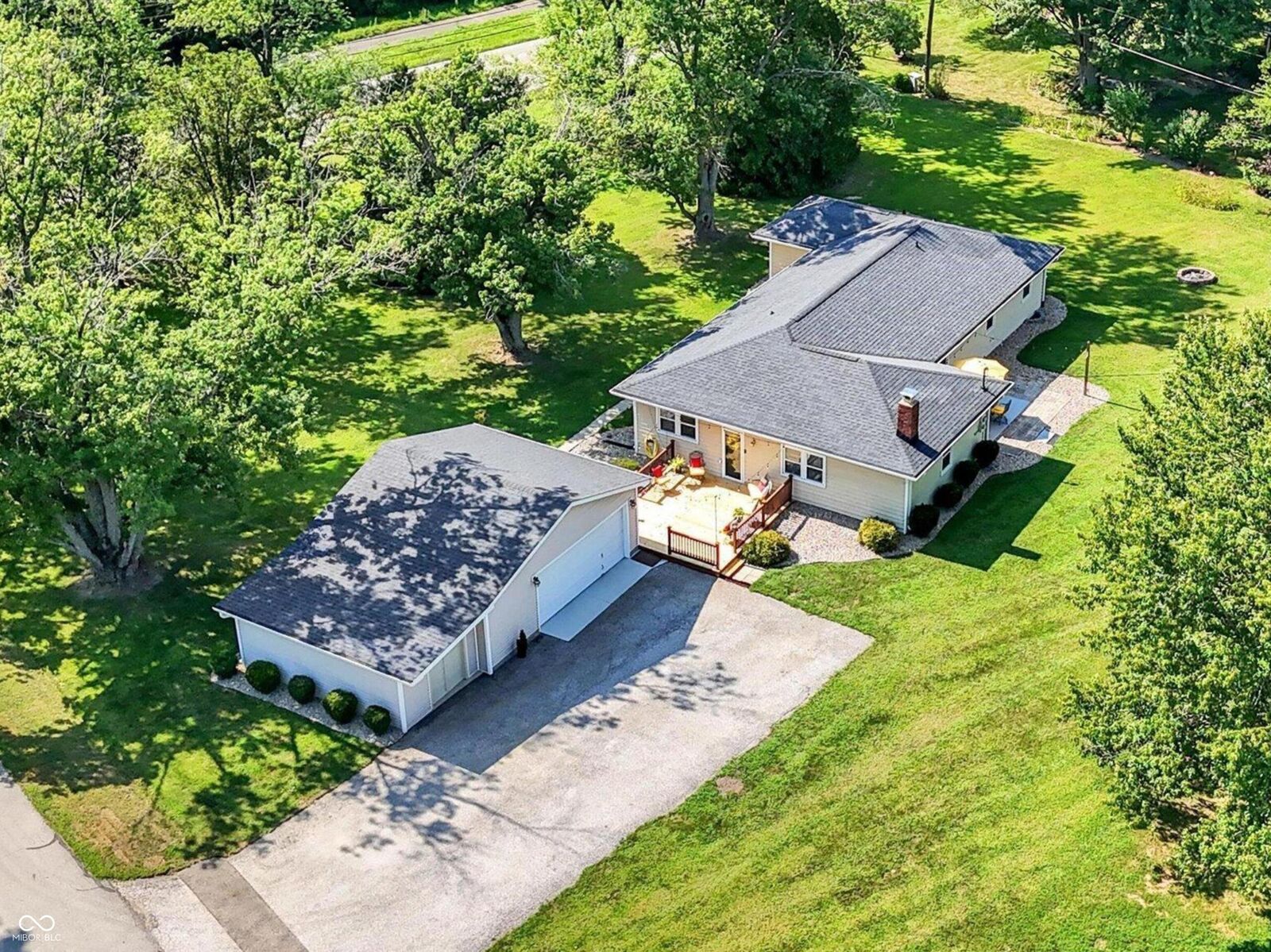 Property Photo:  10624 E 97th Street  IN 46037 