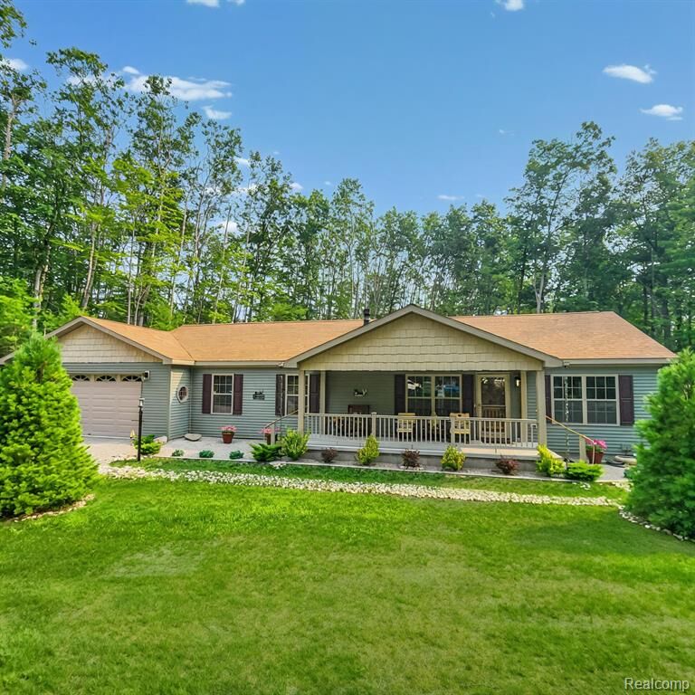 Property Photo: 6192 Loon Court Indian River, Mi MI 49749 9744