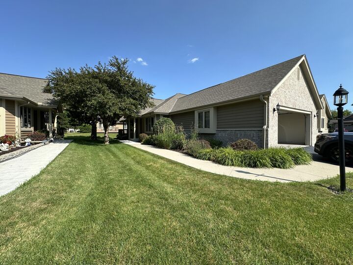 Property Photo: W240n2337 Range Line Ct A WI 53072