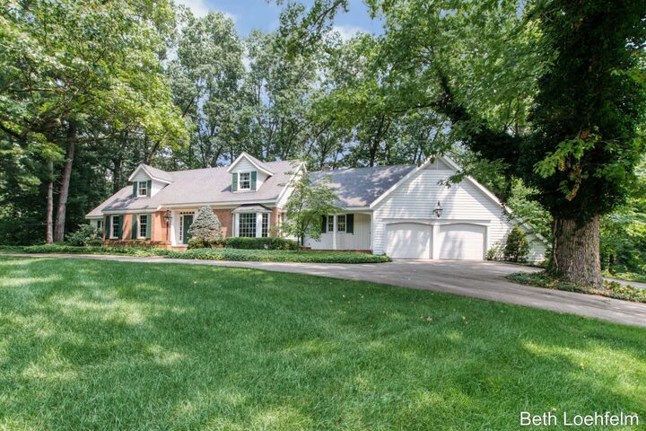 Property Photo: 1661 Mont Rue Drive SE MI 49546
