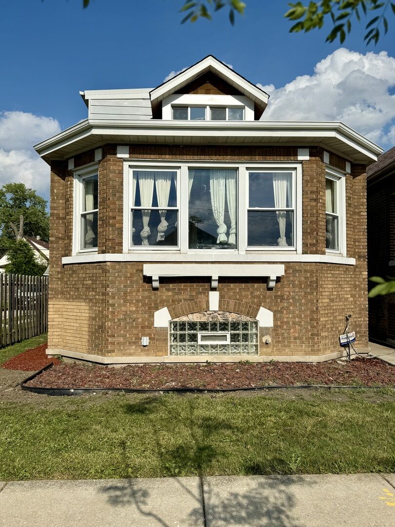Property Photo:  8633 S Hermitage Avenue  IL 60620 