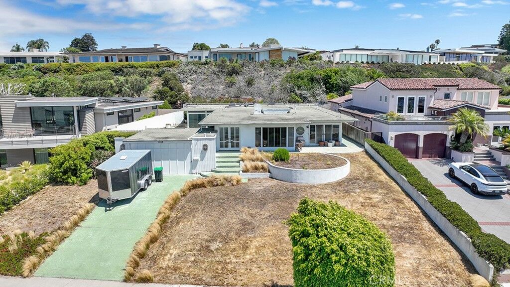 Property Photo: 1106 Goldenrod Avenue CA 92625