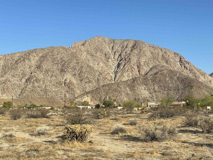 Property Photo:  2 Lazy S Drive  CA 92004 