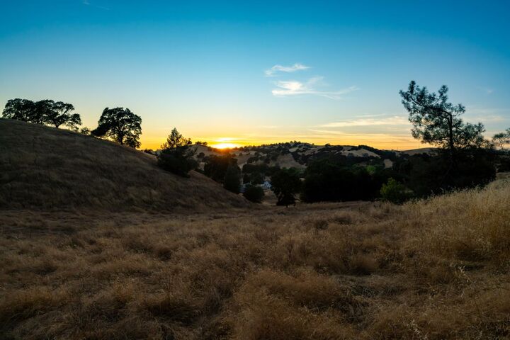 Property Photo:  14651 Bunker Hill Road  CA 95685 